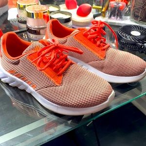 Coral K Swiss size 8